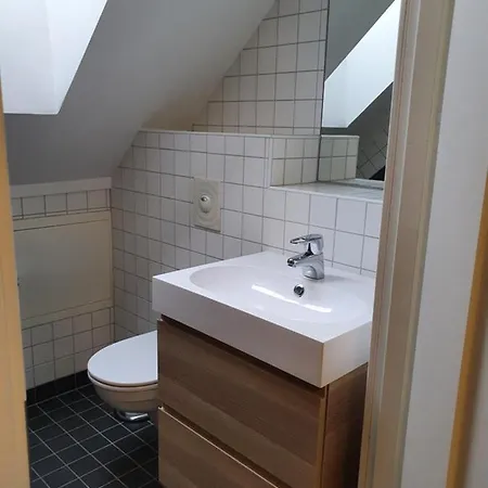 Kong Oscars Apartman *