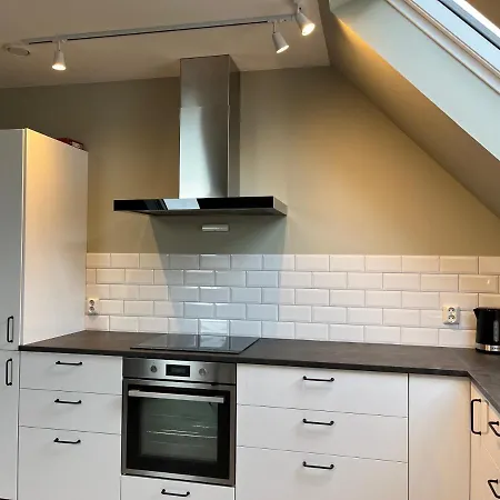 Kong Oscars Apartman *