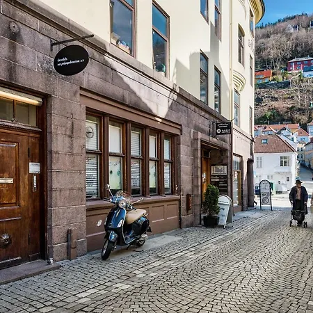 Kong Oscars Apartman