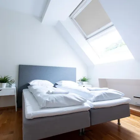 Kong Oscars Apartman *