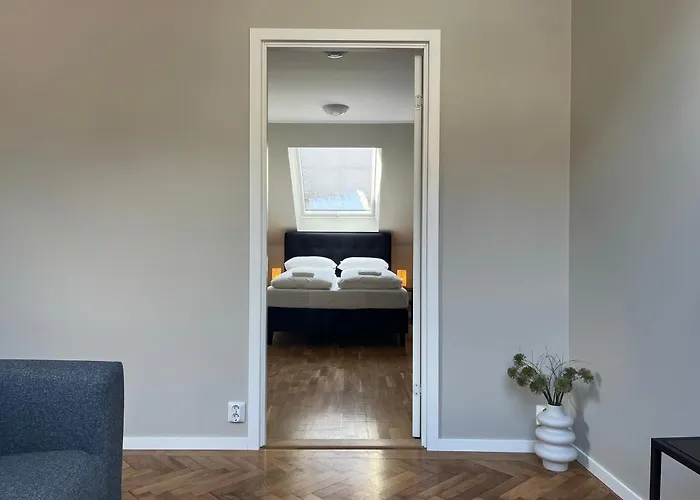 Apartment Kong Oscars *